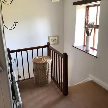 Cosy 3 Bed Near 3 Peaks - Log Burner & Aga *