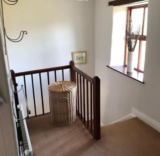 Cosy 3 Bed Near 3 Peaks - Log Burner & Aga *